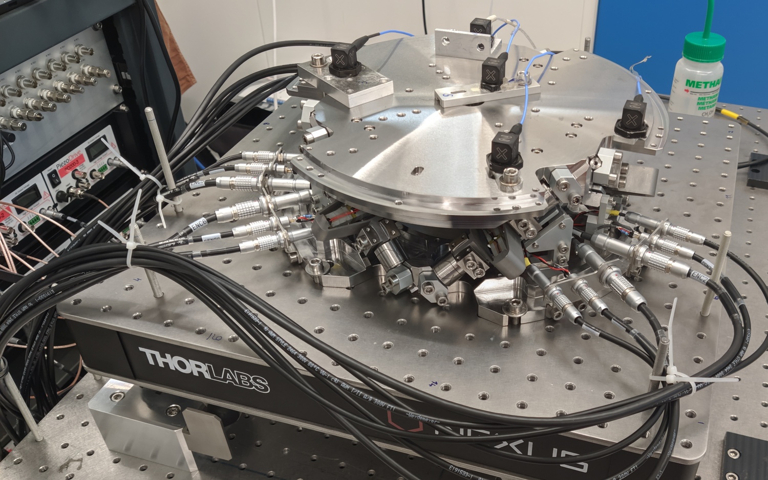 /tdehaeze/phd-test-bench-nano-hexapod/media/branch/master/figs/test_nhexa_modal_analysis.jpg