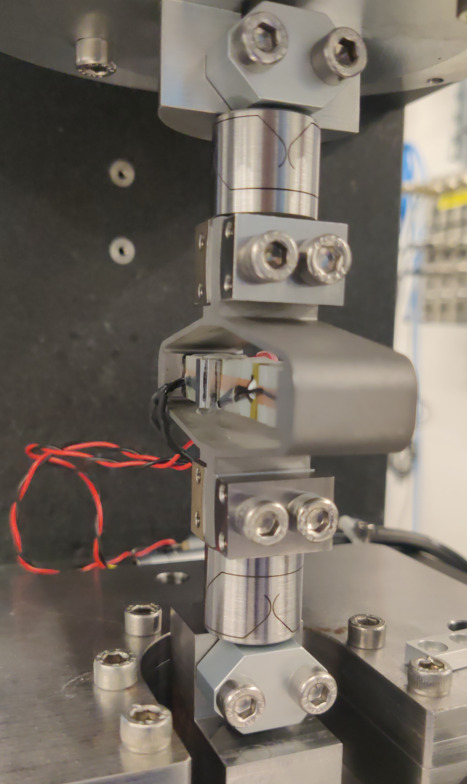 /tdehaeze/phd-test-bench-struts/media/commit/eb7dd777cec083742a923bef931c48e8fc51a173/figs/test_struts_bench_leg_front.jpg