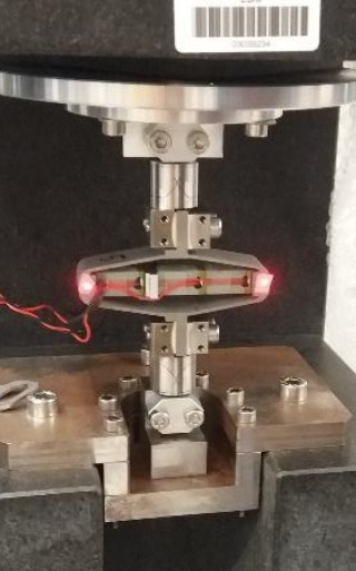 /tdehaeze/phd-thesis/media/commit/4737cc655cd933dca7ab8f0f42efe5505705f92b/figs/test_struts_meas_z_torsion.jpg